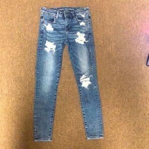 Woman’s American Eagle Jeans
